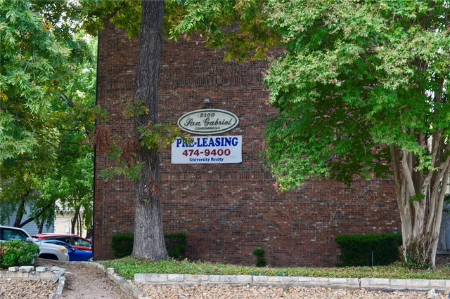$1,500 | 2100 San Gabriel Street, Unit 205, Austin, TX 78705