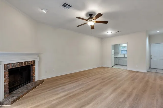$1,500 | 2100 San Gabriel Street, Unit 205, Austin, TX 78705