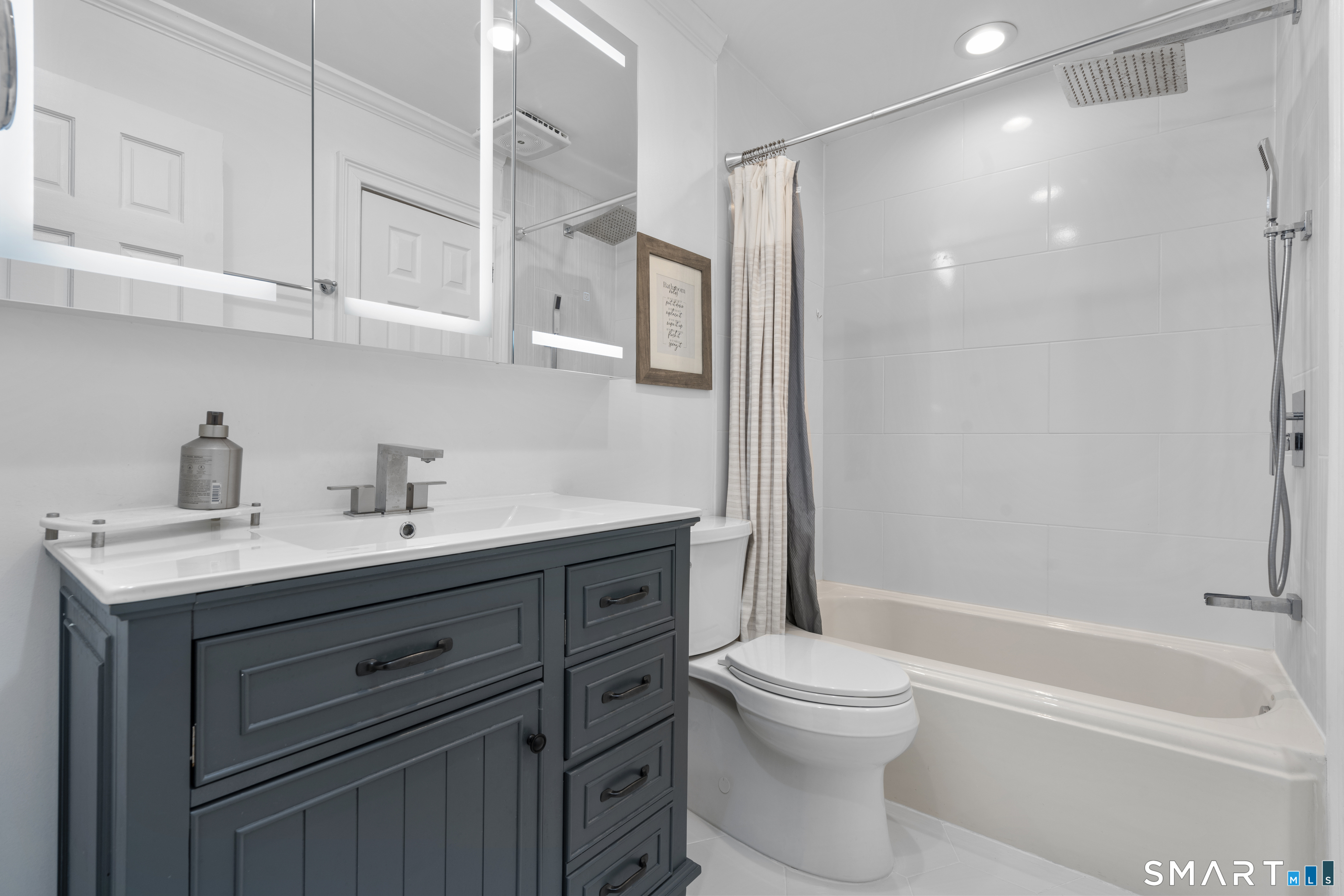8 Country Club Road Norwalk, CT 06851 - Photo 16 of 39 Gallery Image 16