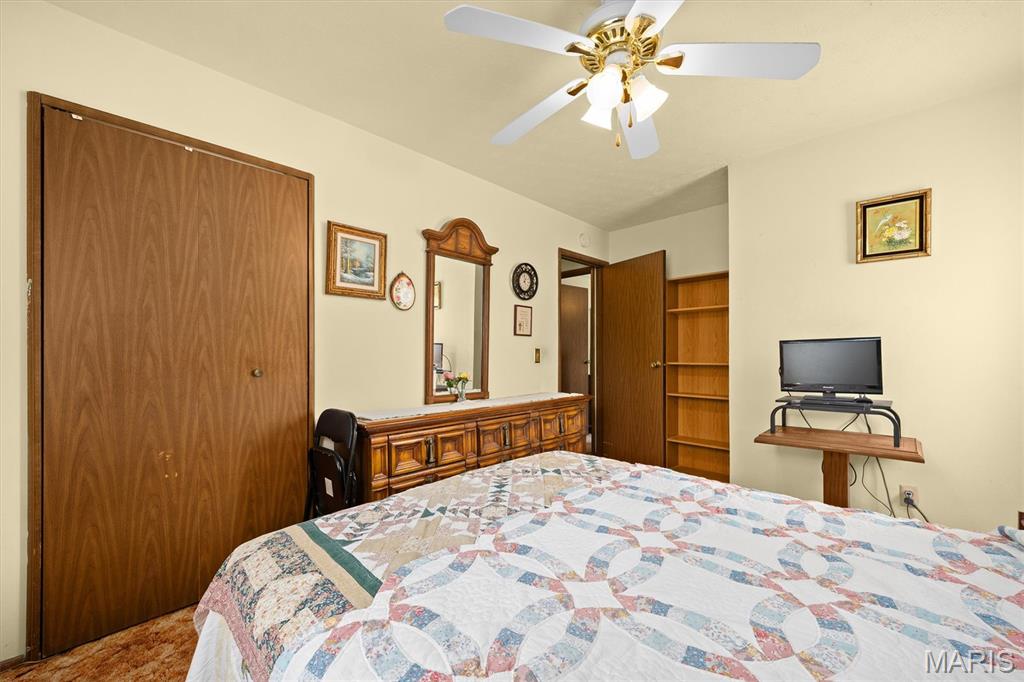 208 Pine Ridge Drive Godfrey, IL 62035 - Photo 17 of 40