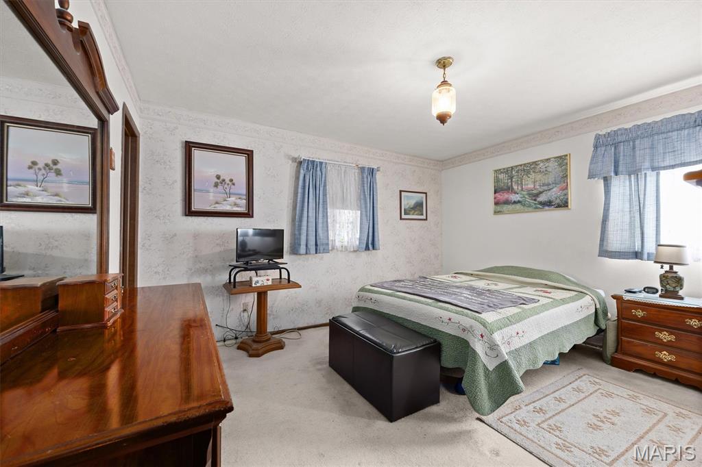 208 Pine Ridge Drive Godfrey, IL 62035 - Photo 19 of 40