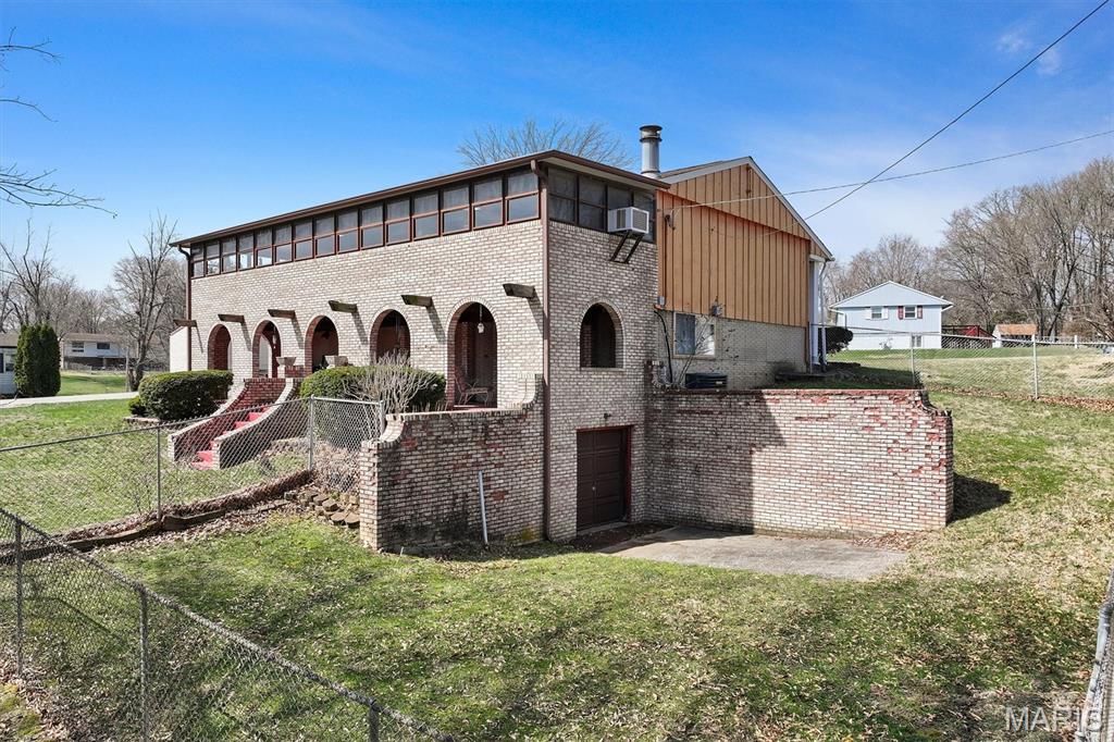 208 Pine Ridge Drive Godfrey, IL 62035 - Photo 32 of 40