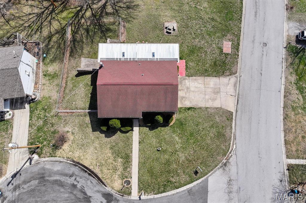 208 Pine Ridge Drive Godfrey, IL 62035 - Photo 36 of 40