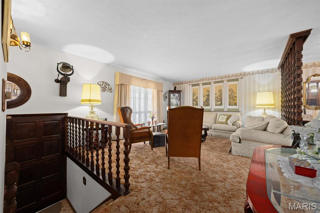 208 Pine Ridge Drive Godfrey, IL 62035 - Photo 4 of 40