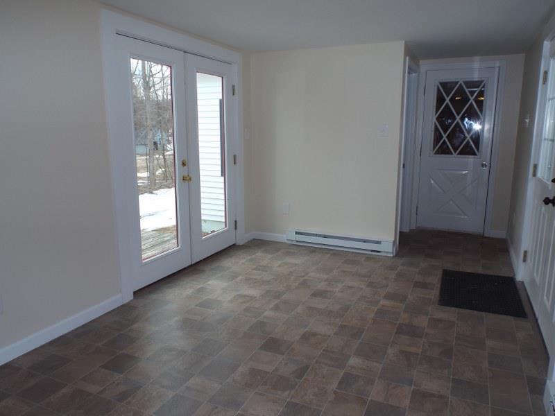 402 Webbs Mills Road Raymond, ME 04071 - Photo 9 of 19 Photo