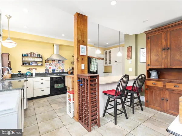 $635,000 | 517 West Locust Street, Woodstock, VA 22664