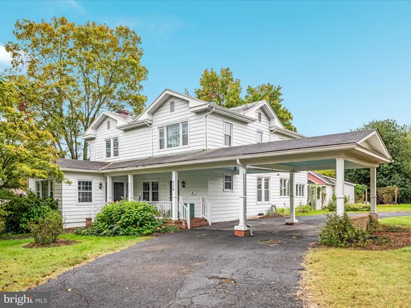 $635,000 | 517 West Locust Street, Woodstock, VA 22664