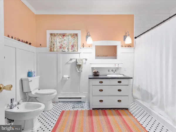 $635,000 | 517 West Locust Street, Woodstock, VA 22664