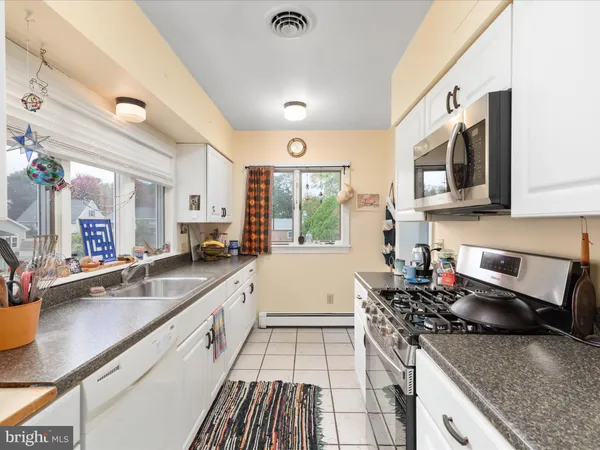 $635,000 | 517 West Locust Street, Woodstock, VA 22664