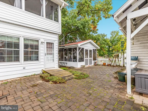 $635,000 | 517 West Locust Street, Woodstock, VA 22664