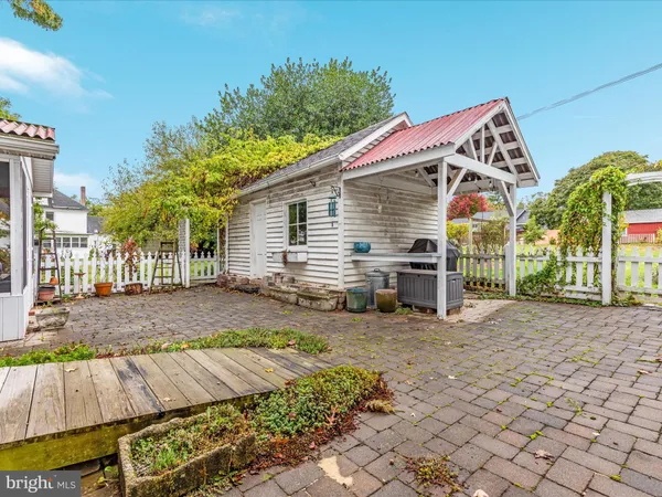 $635,000 | 517 West Locust Street, Woodstock, VA 22664