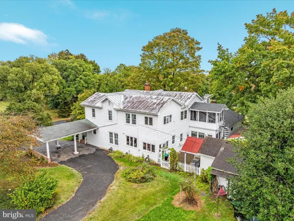 $635,000 | 517 West Locust Street, Woodstock, VA 22664