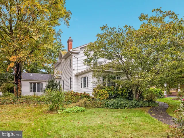 $635,000 | 517 West Locust Street, Woodstock, VA 22664