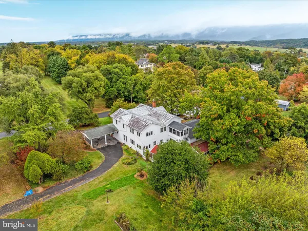 $635,000 | 517 West Locust Street, Woodstock, VA 22664