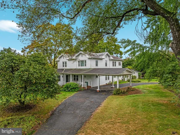 $635,000 | 517 West Locust Street, Woodstock, VA 22664