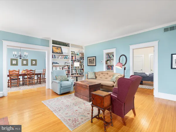 $635,000 | 517 West Locust Street, Woodstock, VA 22664