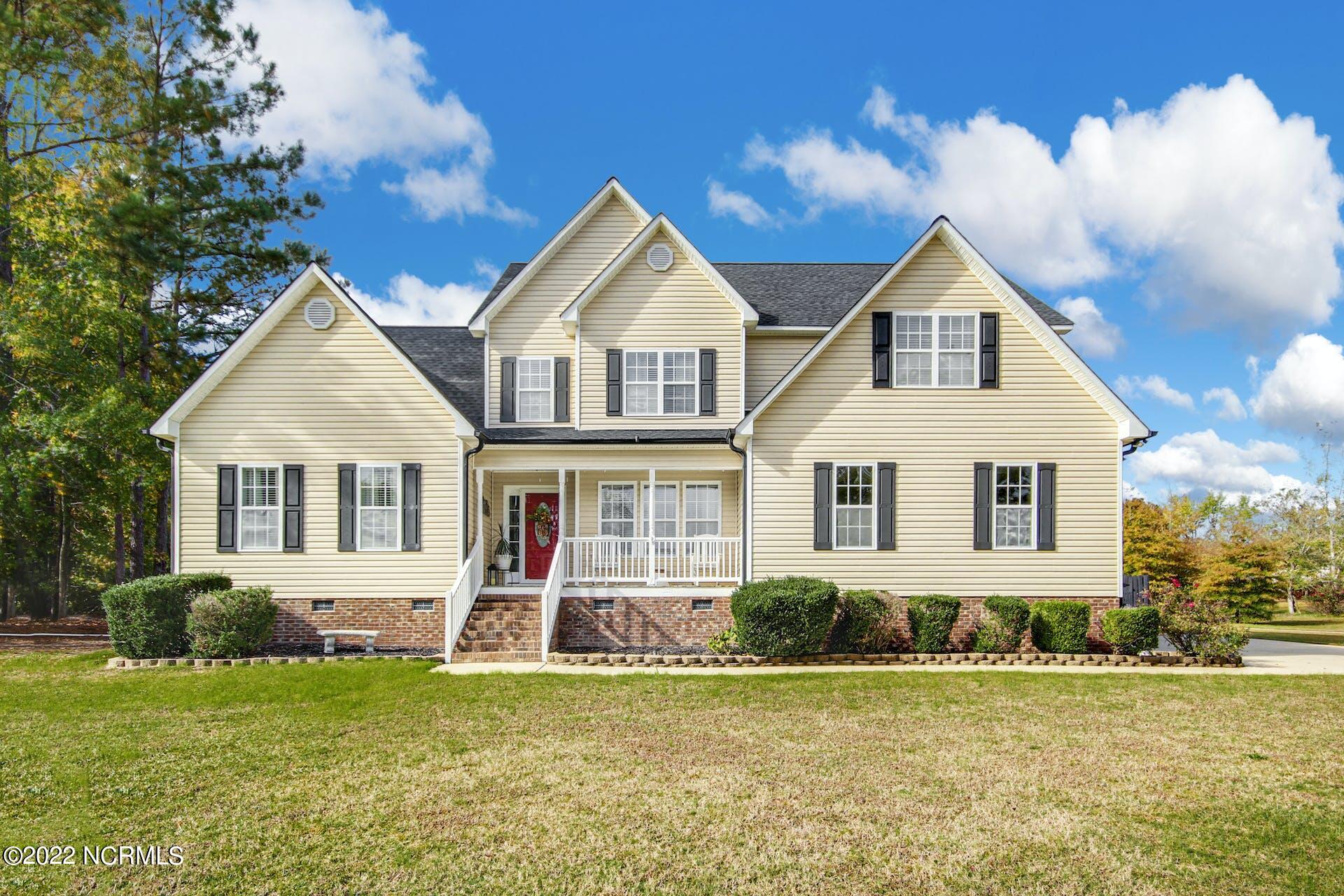 15 Roping Horn Way Willow Spring, NC 27592 - Photo 1 of 40 Front
