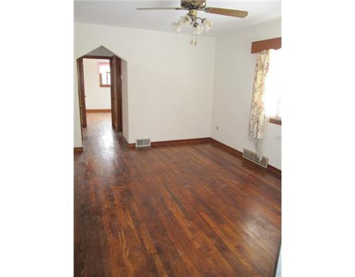 112 Fairview Avenue McKees Rocks, PA 15136 - Photo 4 of 15 Living Room.