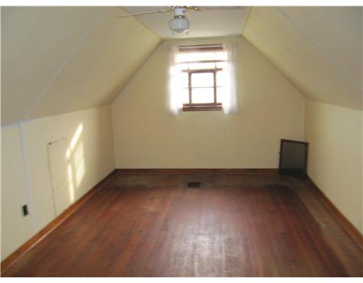 112 Fairview Avenue McKees Rocks, PA 15136 - Photo 9 of 15 Bedroom.