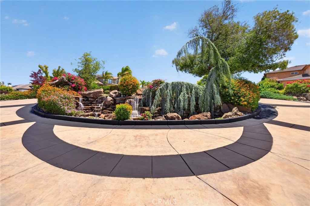 25 Horizon Point Court Chico, CA 95928 - Photo 6 of 63 Front Driveway Fountain