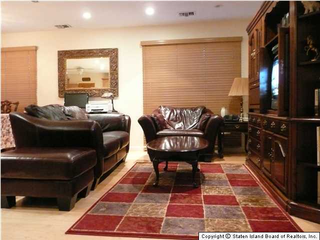 126 Timber Ridge Drive Staten Island, NY 10306 - Photo 6 of 20 Additional Photo