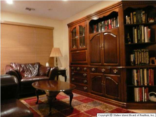 126 Timber Ridge Drive Staten Island, NY 10306 - Photo 7 of 20 Additional Photo