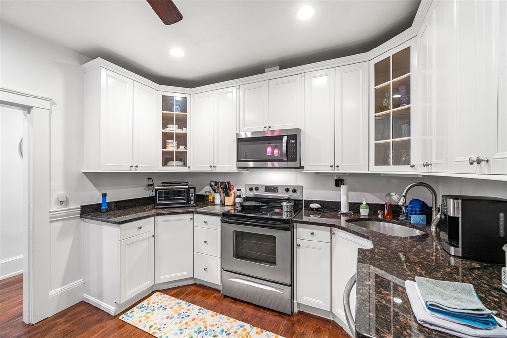 48 Valley Road Lexington, MA 02421 - Photo 12 of 20 Gallery Image 12