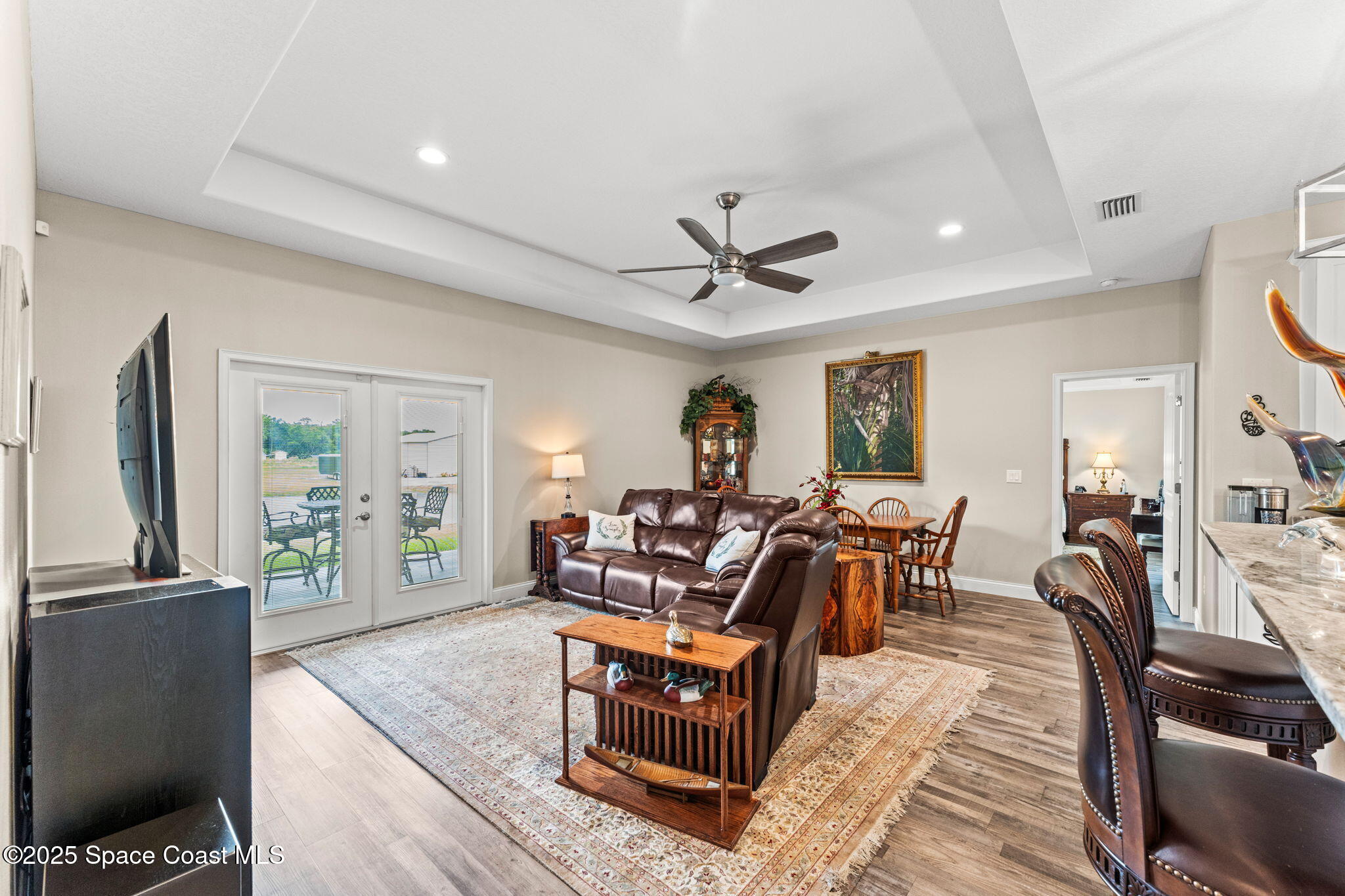6435 Dixie Way Mims, FL 32754 - Photo 18 of 56 Living room