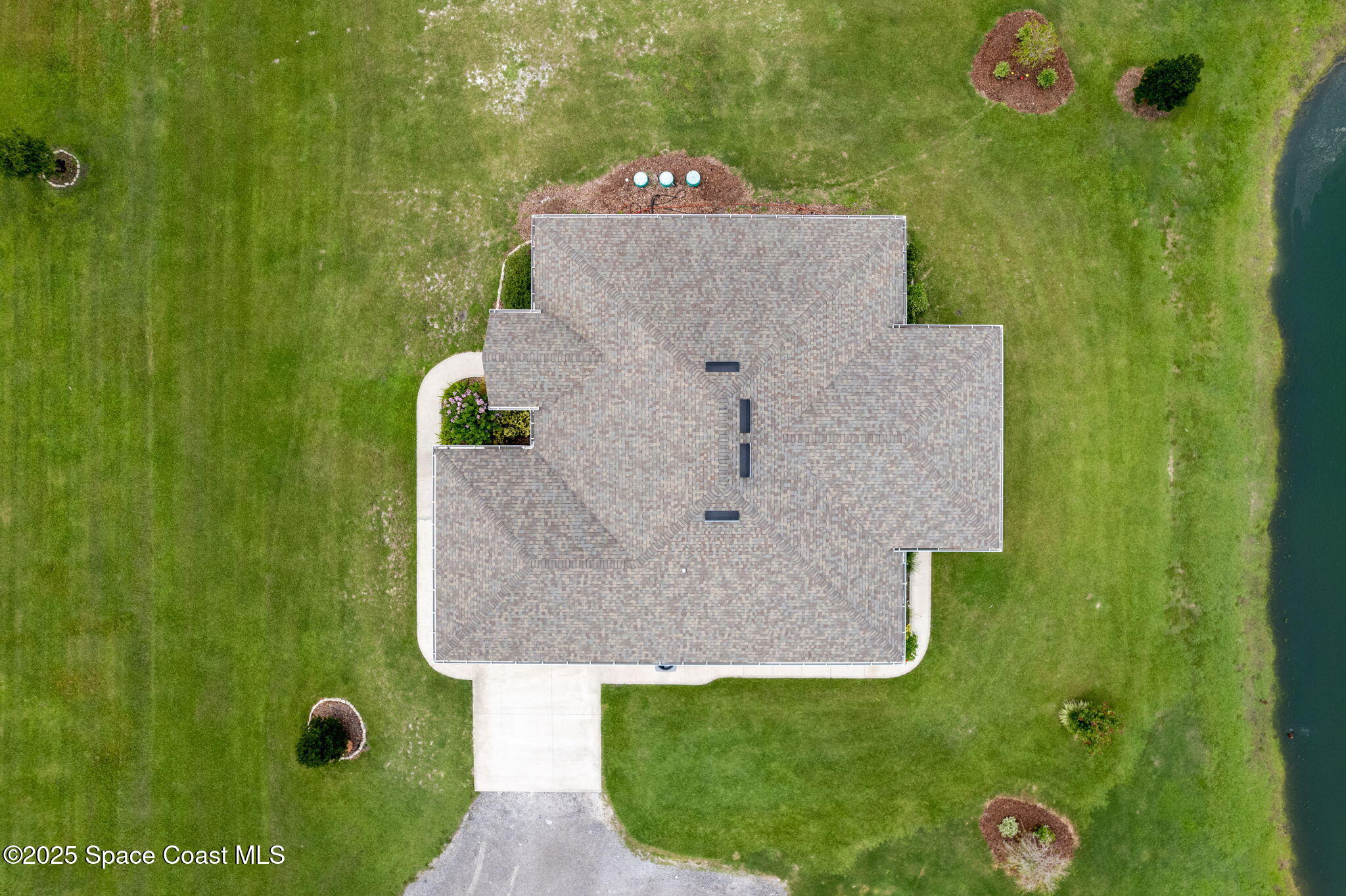 6435 Dixie Way Mims, FL 32754 - Photo 53 of 56 aerial roof