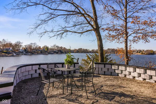 $899,000 | 1940 Nantucket Drive, Cicero, IN 46034