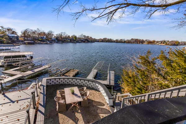 $899,000 | 1940 Nantucket Drive, Cicero, IN 46034