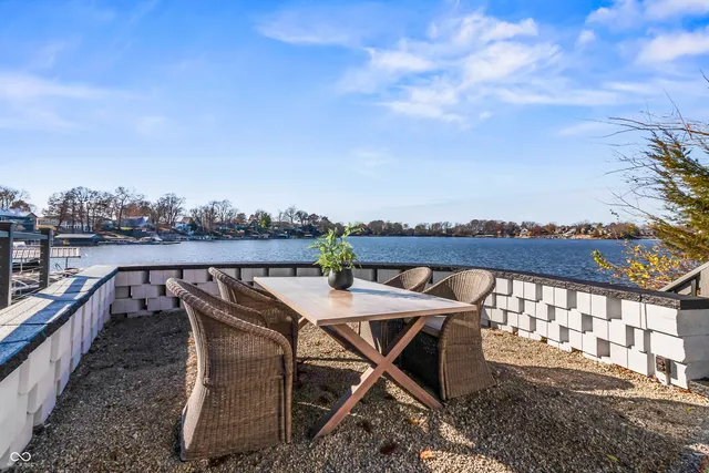 $895,000 | 1940 Nantucket Drive, Cicero, IN 46034