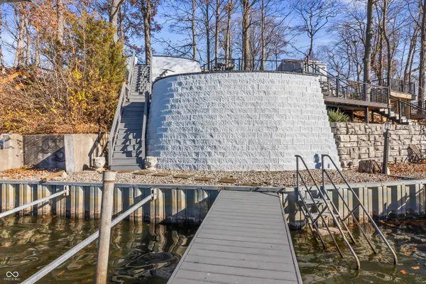 $899,000 | 1940 Nantucket Drive, Cicero, IN 46034