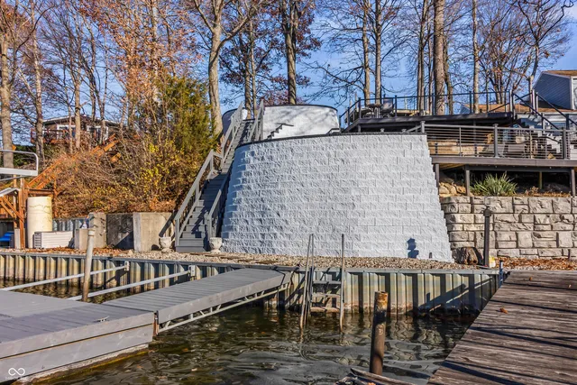 $895,000 | 1940 Nantucket Drive, Cicero, IN 46034