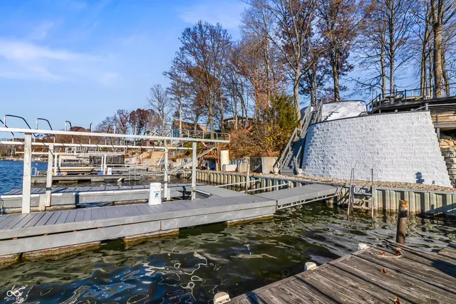 $895,000 | 1940 Nantucket Drive, Cicero, IN 46034