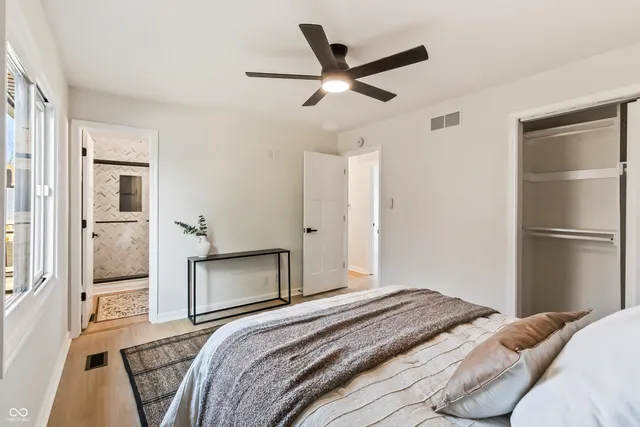 $895,000 | 1940 Nantucket Drive, Cicero, IN 46034