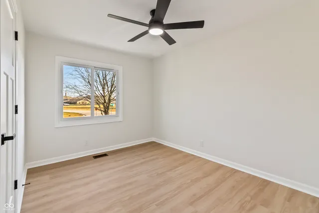 $895,000 | 1940 Nantucket Drive, Cicero, IN 46034