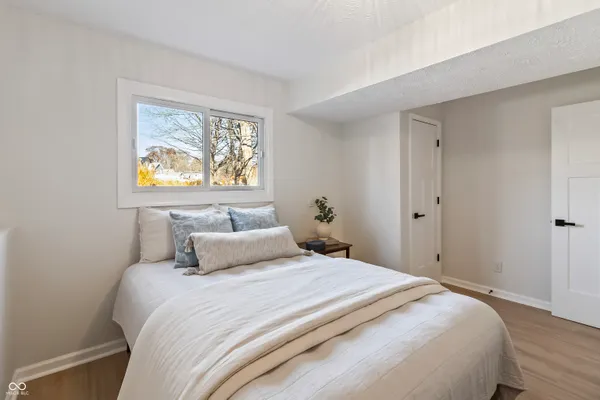 $899,000 | 1940 Nantucket Drive, Cicero, IN 46034