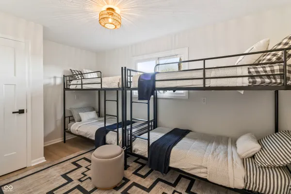 $899,000 | 1940 Nantucket Drive, Cicero, IN 46034