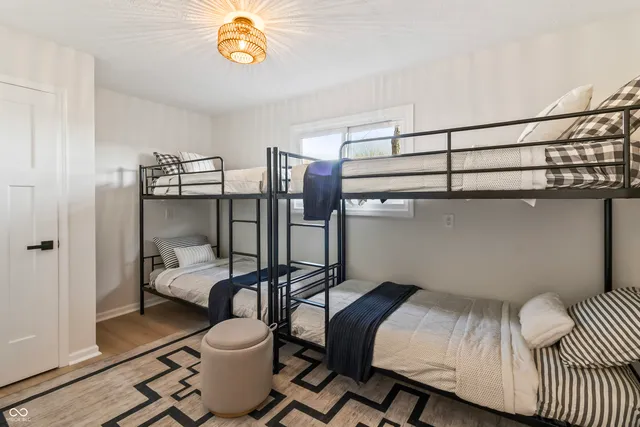 $895,000 | 1940 Nantucket Drive, Cicero, IN 46034