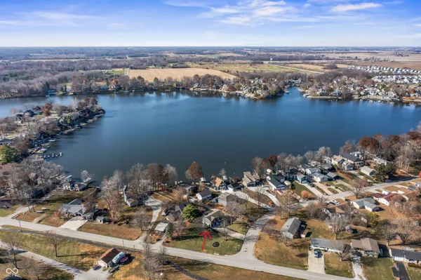 $899,000 | 1940 Nantucket Drive, Cicero, IN 46034