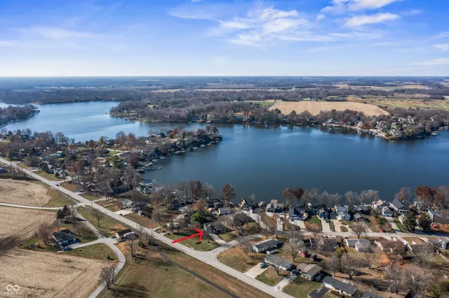 $895,000 | 1940 Nantucket Drive, Cicero, IN 46034