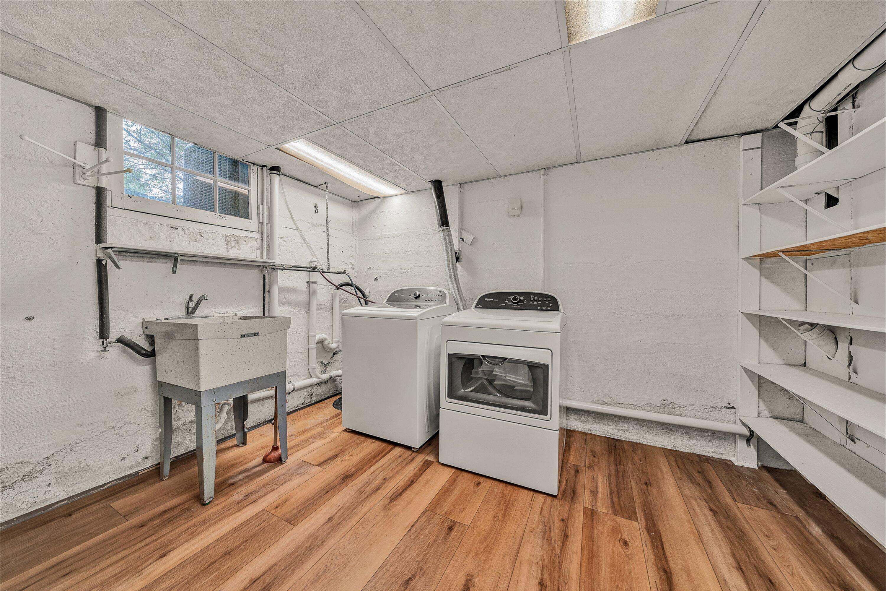 3207 White Oak Road Southwest Roanoke, VA 24014 - Photo 18 of 86 32-VM-09959