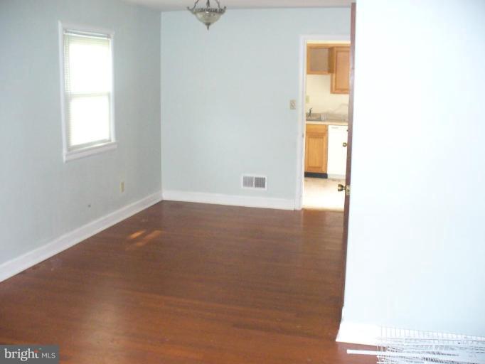 109 Tapawingo Road Southwest Vienna, VA 22180 - Photo 6 of 10 Dining Room