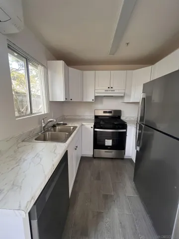 $2,500 | 1932 West Drive, Unit E, Vista, CA 92083