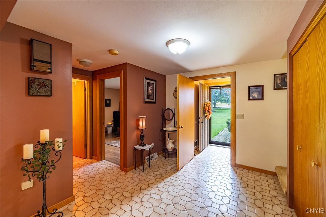 4342 Norton Road Onondaga, NY 13215 - Photo 6 of 47 Welcome Home