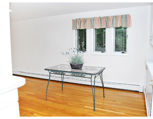 12 Lockeland Road Winchester, MA 01890 - Photo 6 of 16
