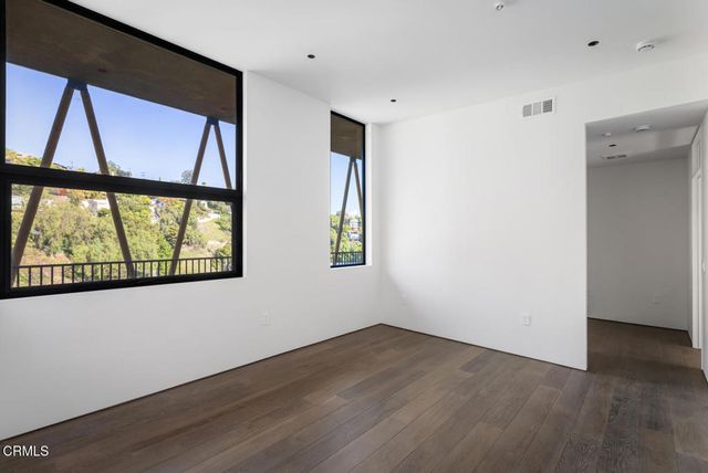 $1,497,000 | 596 Quail Drive, Los Angeles, CA 90065