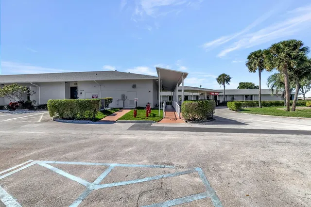 $2,500 | 6078 Dusenburg Road, Delray Beach, FL 33484