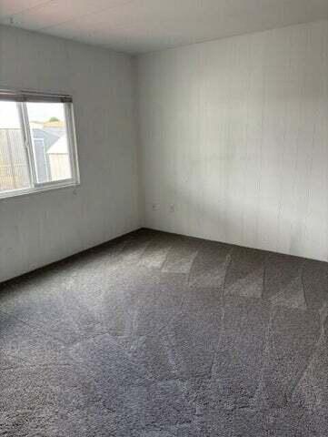301 Freeman Road, Unit 21 Central Point, OR 97502 - Photo 7 of 13 7